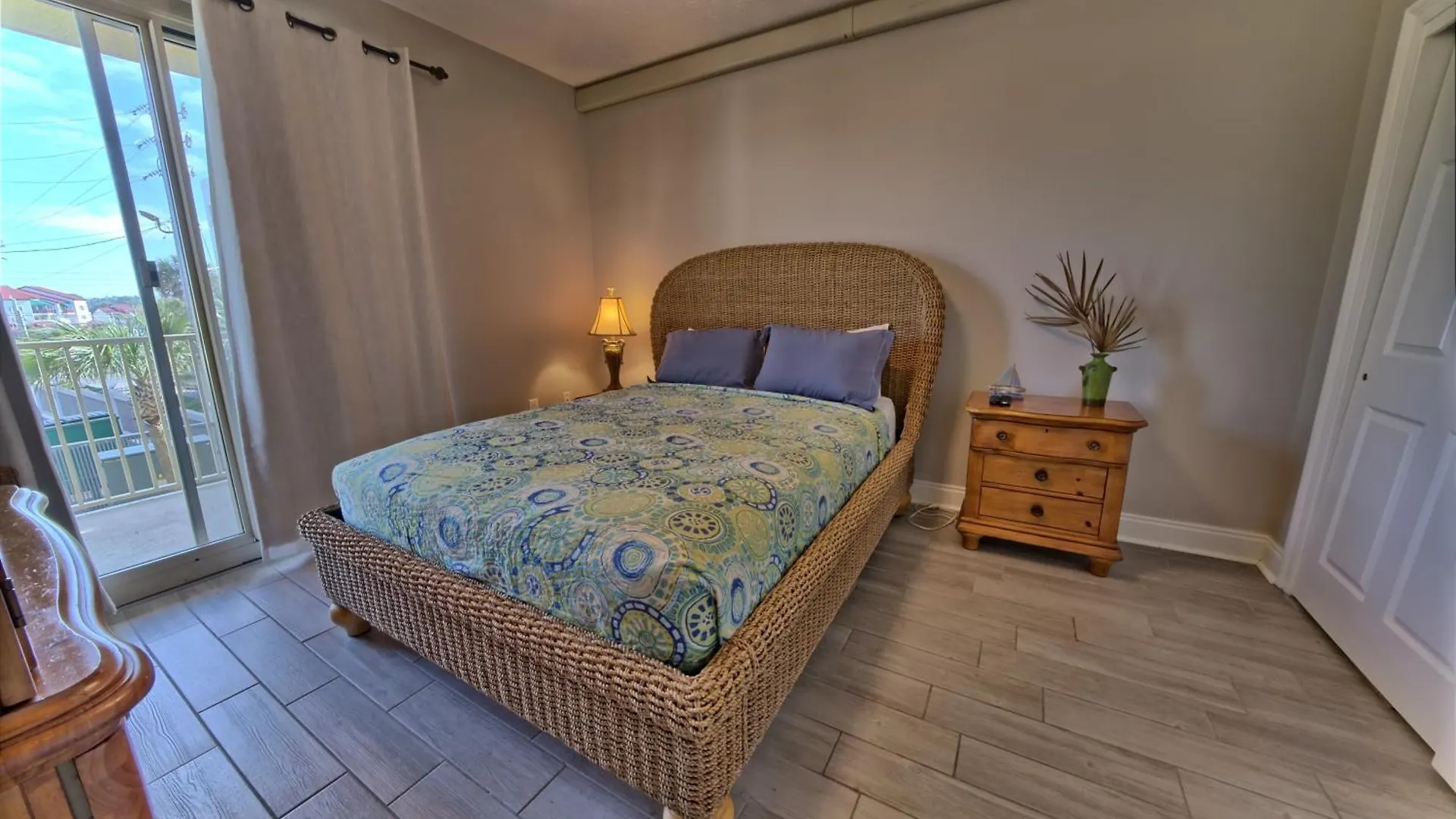 Lägenhet Modern Oceanfront Retreat, Spacious Balcony - 0207 Condo Panama City Beach USA