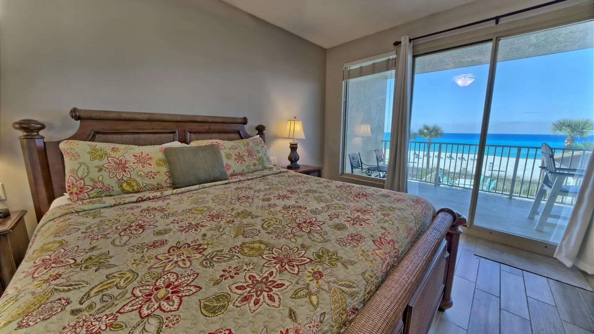 Modern Oceanfront Retreat, Spacious Balcony - 0207 Condo Panama City Beach 0*,